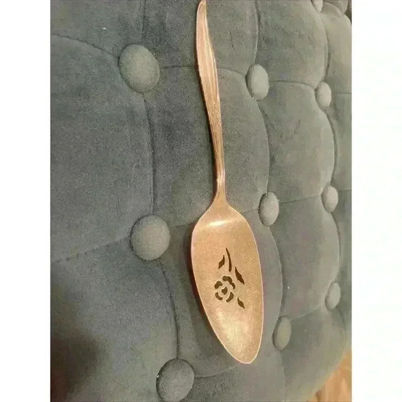 Oneida Kenwood FOREVER ROSE Stainless Pie Cake Dessert Pastry Server Spatula - Picture 6 of 7